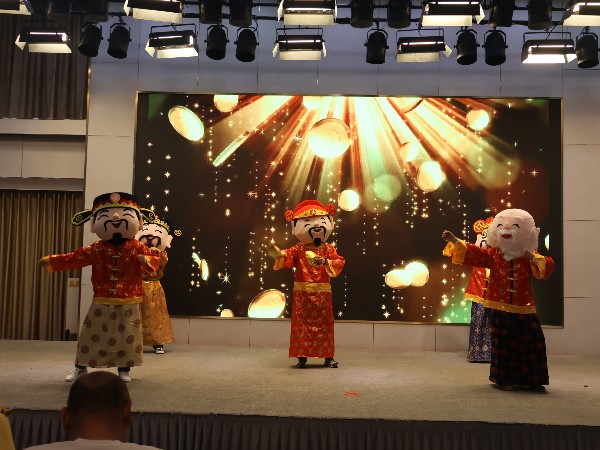 香蕉视频下载网站2025年年会节目