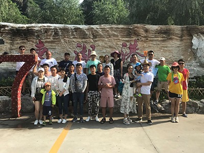 香蕉视频下载网站员工集体活动
